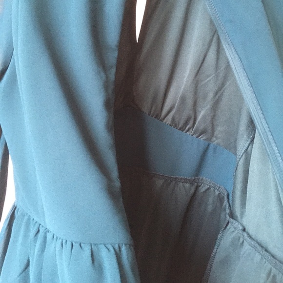 Teal dress size Large forever 21 - Picture 4 of 10